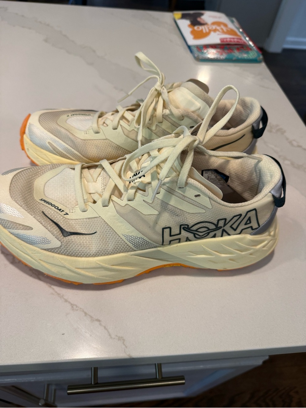 HOKA speedgoat 7 Running Sneakers